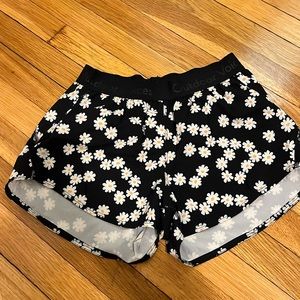 Outdoor voices relay shorts